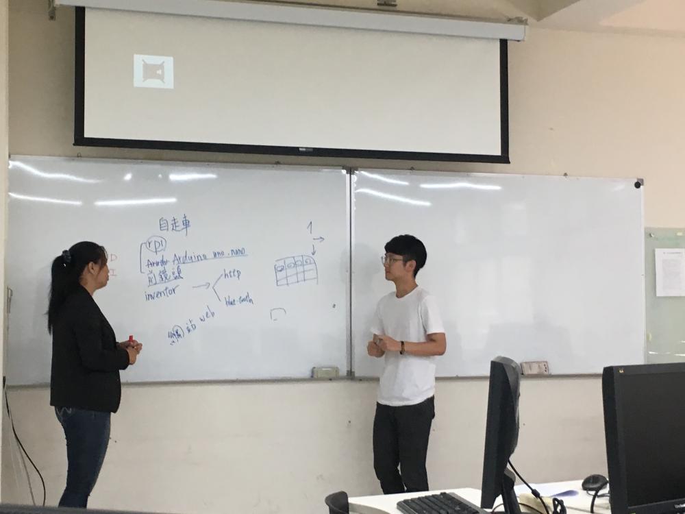黃育綸副教授授課情況